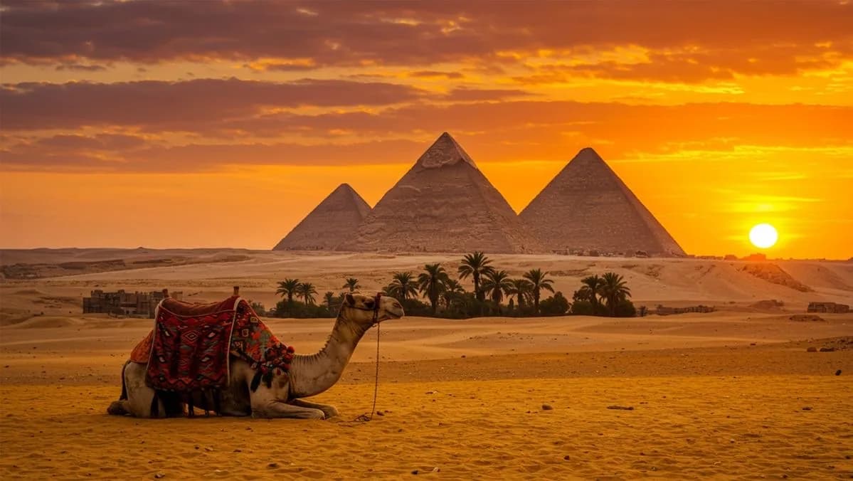 Egypt travel landscape for a combined culture and beach itinerary
